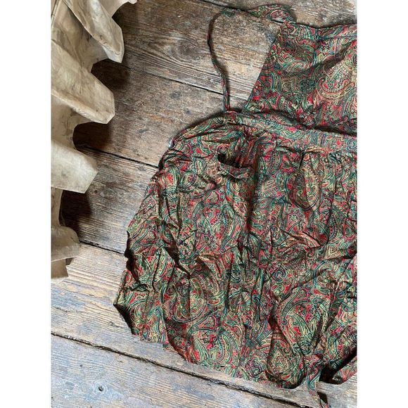 Womens Apron Paisley Gold Red Green Christmas Now Designs - Picture 9 of 9